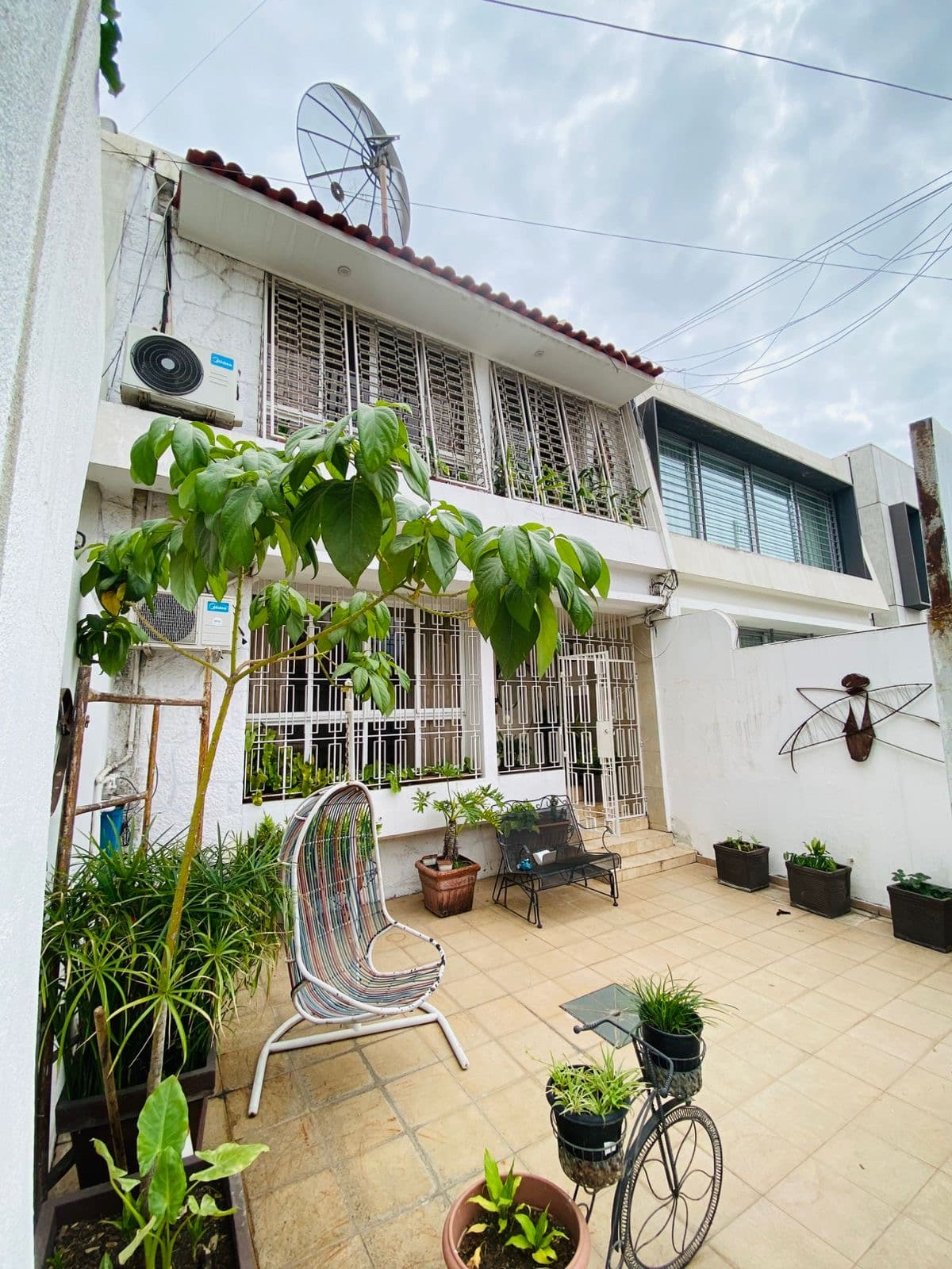 VENDE-SE VIVENDA T3 EM LUANDA MAIANGA - Imagem 1