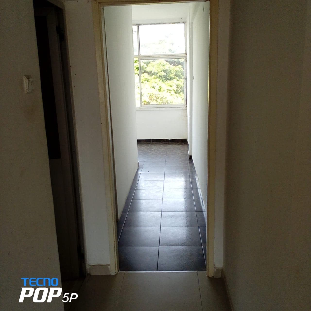 Arrendamento apartamento Localizado avenida brasil.T1+1 3-Andar - Imagem 1